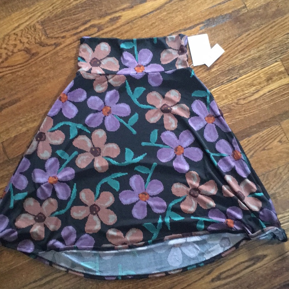 Lularoe skirt